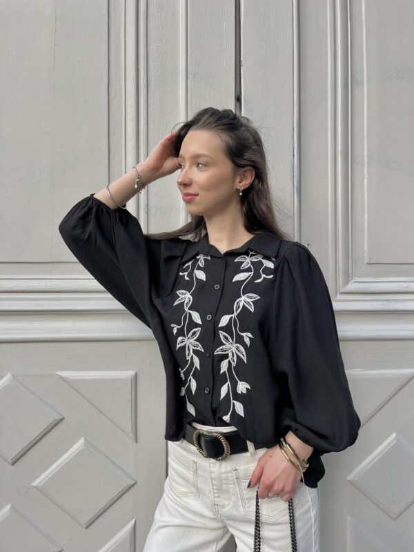 Blouse Brodée Noir