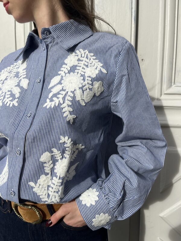 Chemise Brodée Avec Rayures 1