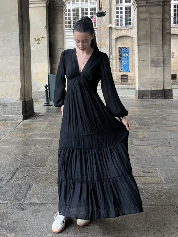 Robe longue noire 1