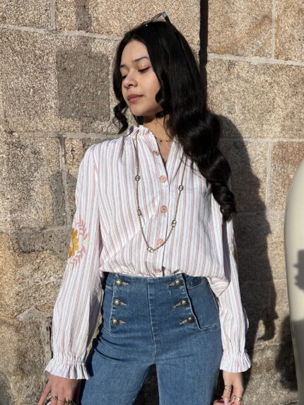 Blouse À Rayures roses Avec Broderies Florales Jaunes