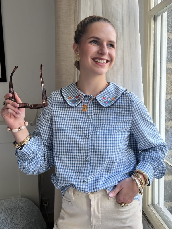 Blouse Vichy Bleue Avec Col Claudine Fleurie