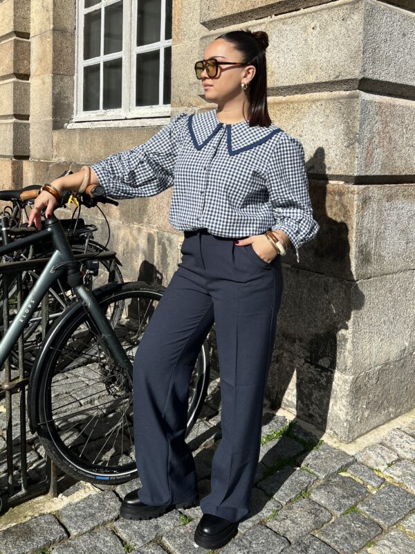 Pantalon Bleu Marine Coupe Droite